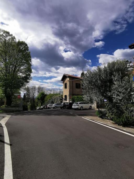 Curt Da Beta - Casa Vacanze Con Giardino In Corte Del XVIII Secolo Malnate Exterior photo