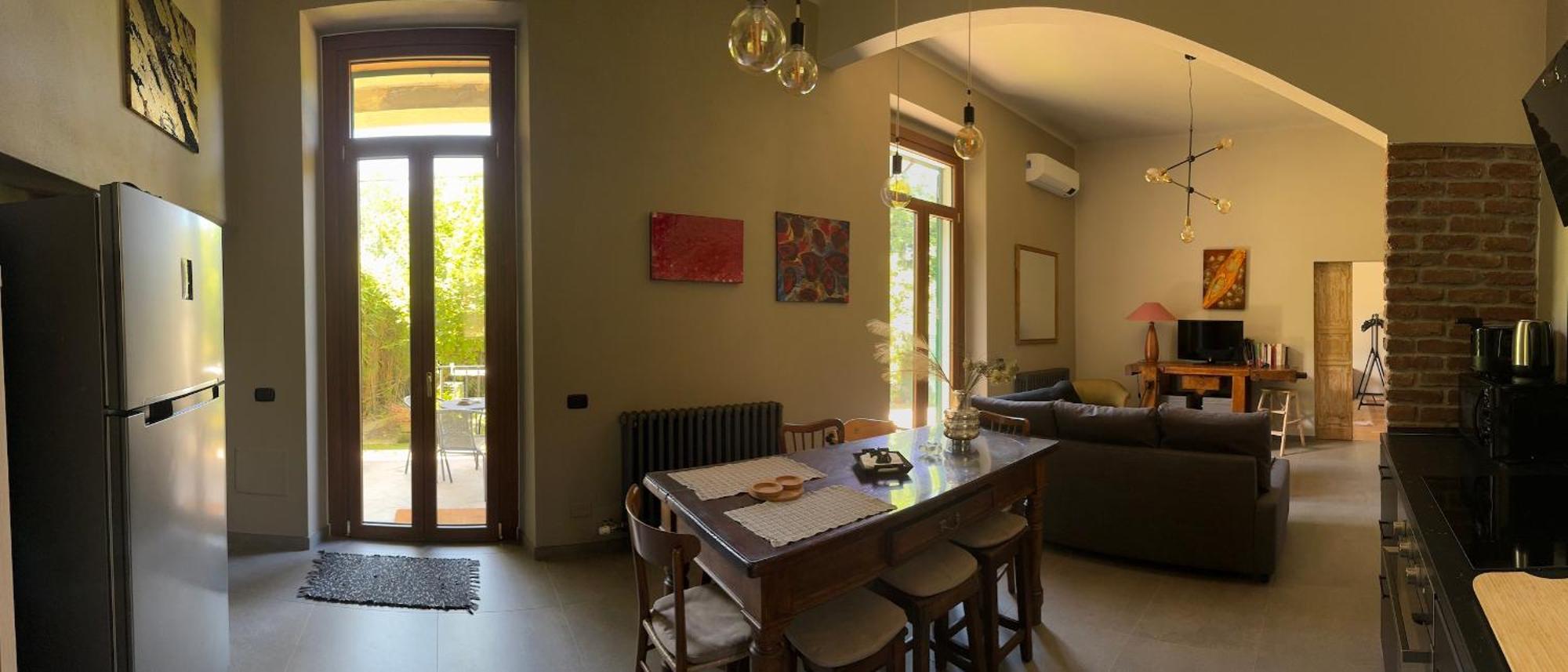 Curt Da Beta - Casa Vacanze Con Giardino In Corte Del XVIII Secolo Malnate Exterior photo